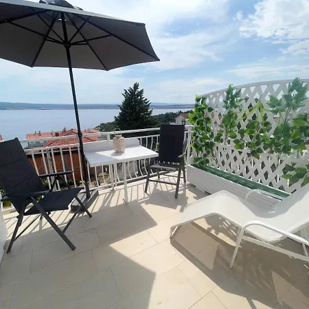 Apartmani Fabijan&Florijan Dramalj Exterior photo